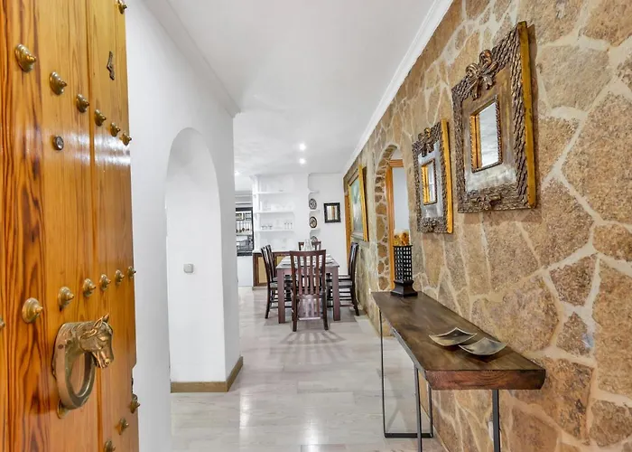 Casa Tematica Andaluza Con Vistas Al Valle - El Mirador De Benahavis